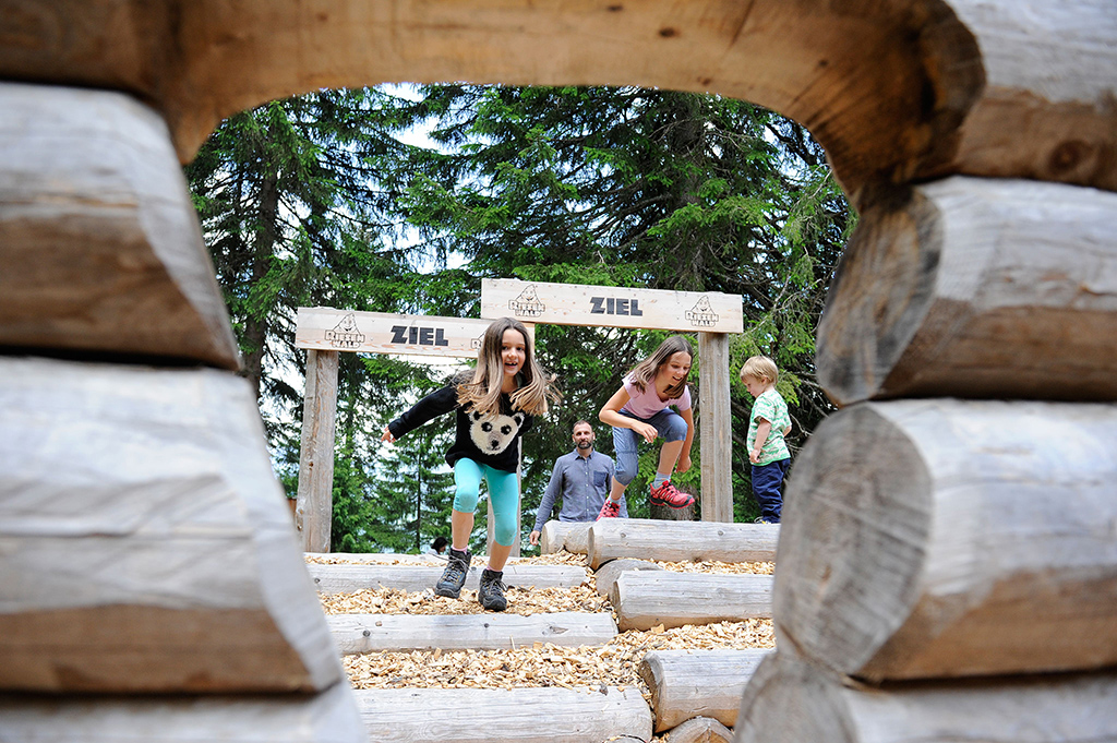 Familienparadies Kinderspielplatz Glarnerland Glarus